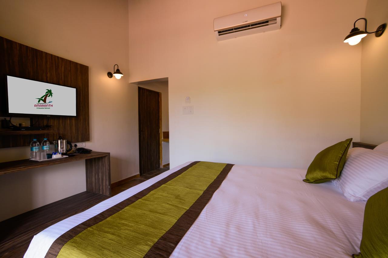 Feet Up Amaranth Resort Dāpoli Exterior foto